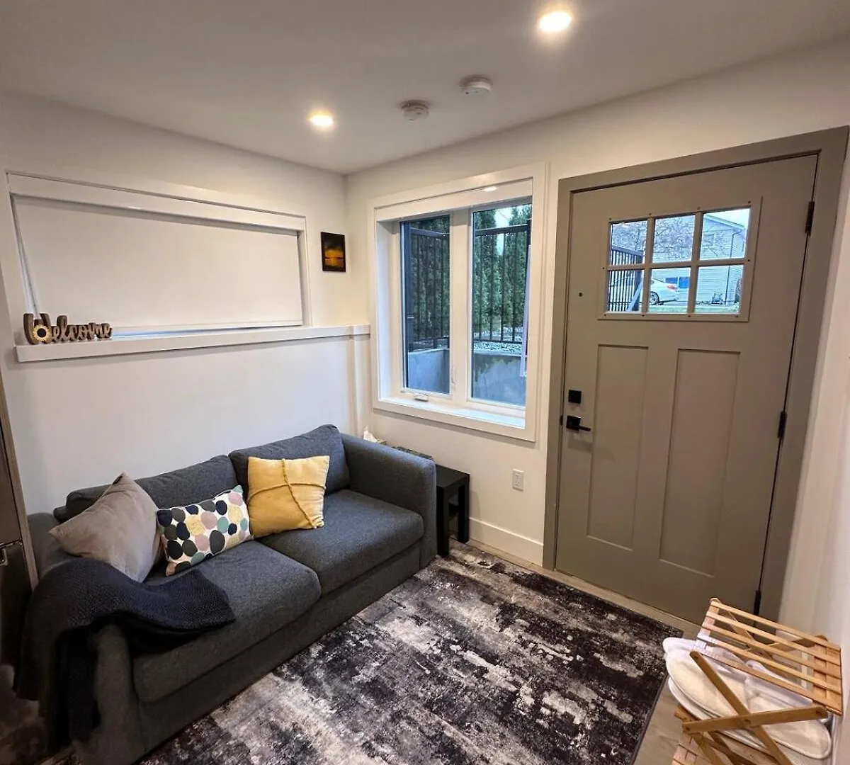 Newly Built Cozy Central 2-Br Hidden Gem Vancouver Apartment